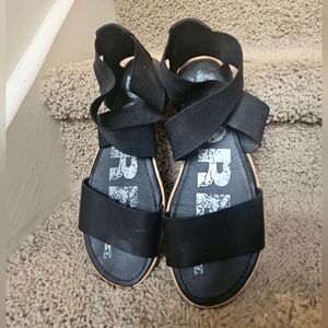 Sorel Cross Strap Sandals